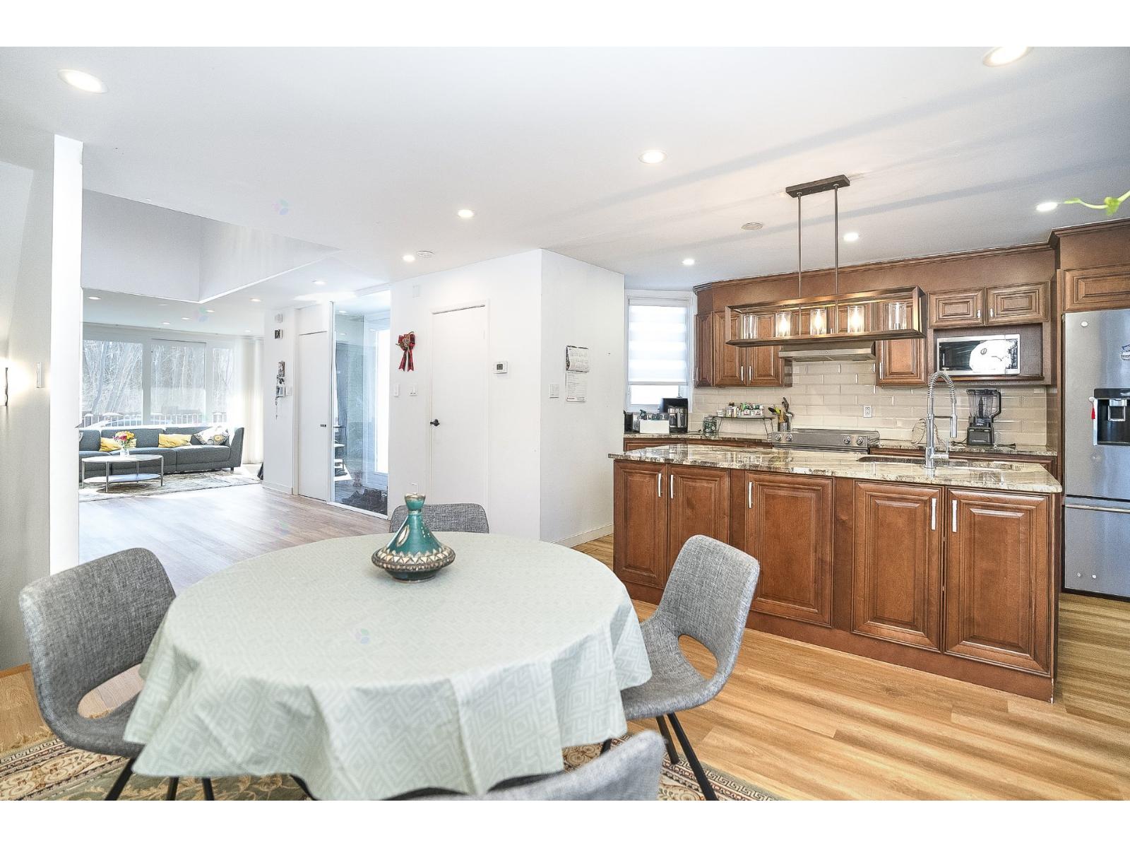 12433 Rue Crevier Property Photo 12