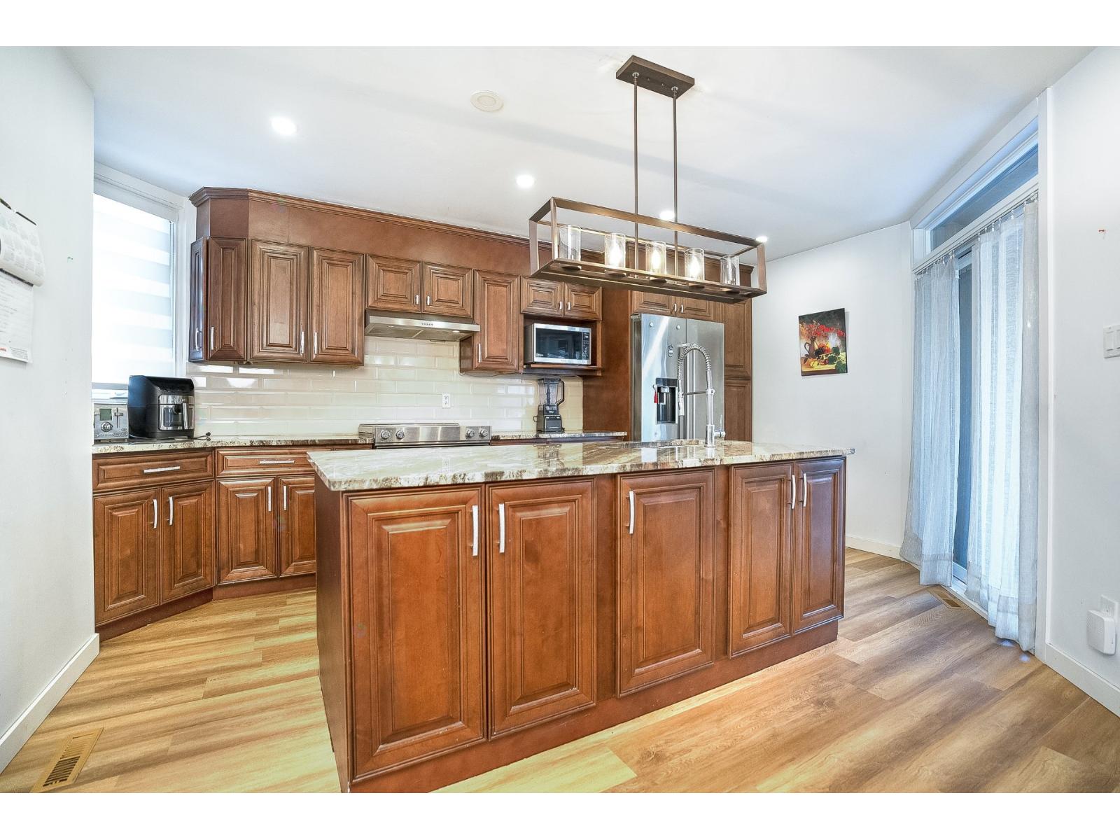 12433 Rue Crevier Property Photo 14