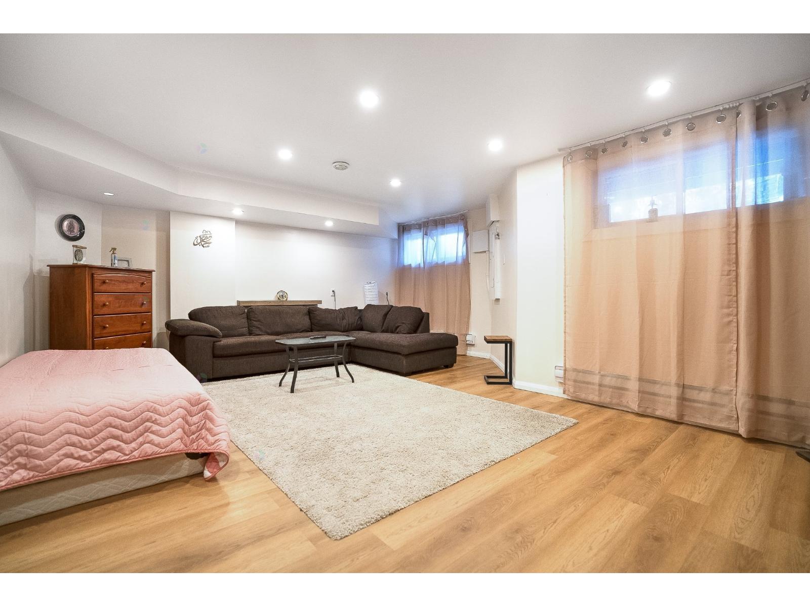 12433 Rue Crevier Property Photo 18