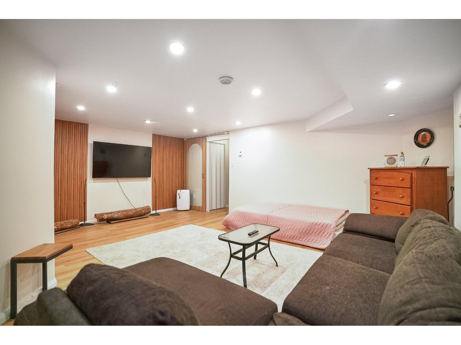 12433 Rue Crevier Property Photo 19