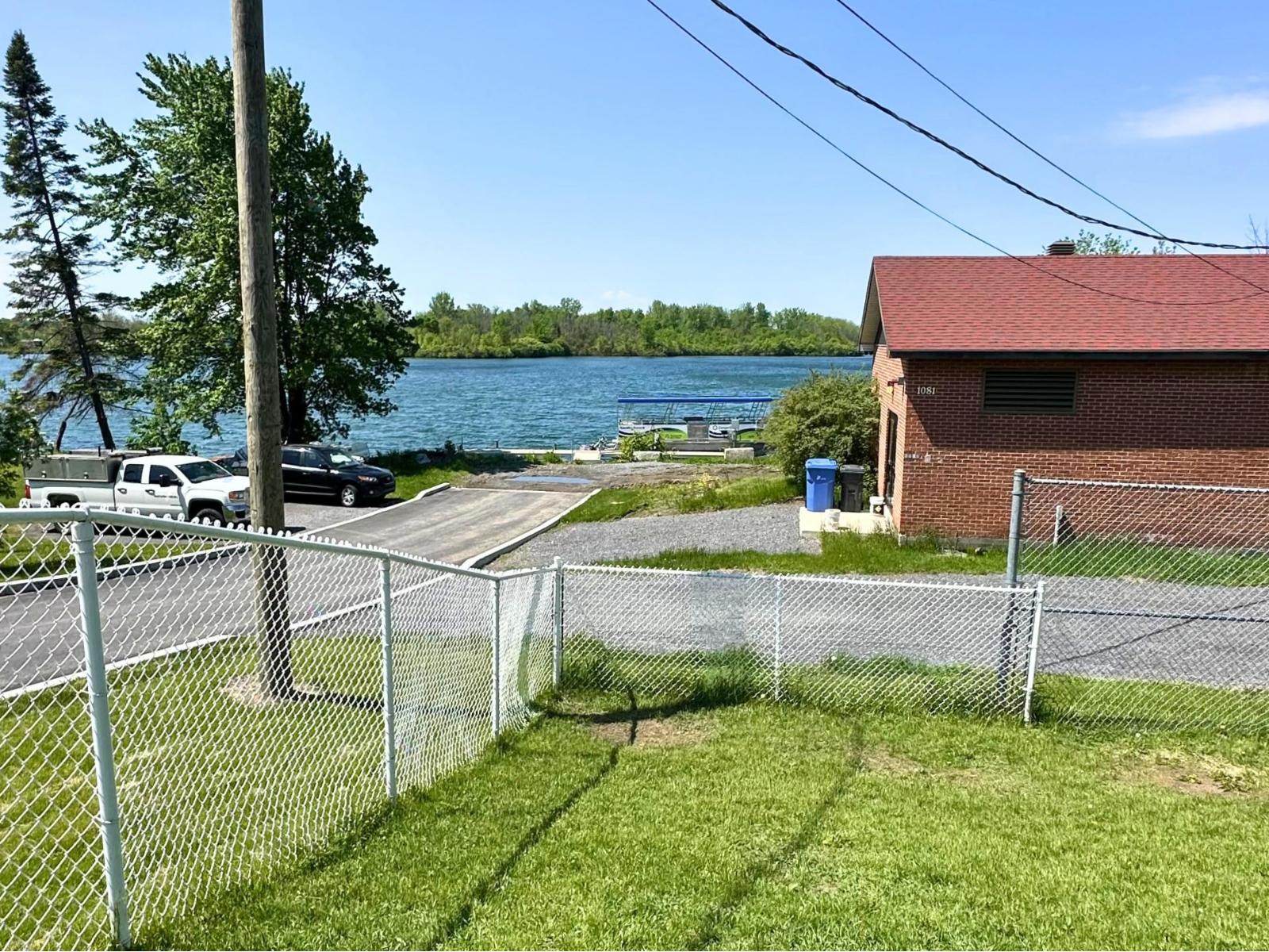 1075 Ch. Du Fleuve Property Photo 12