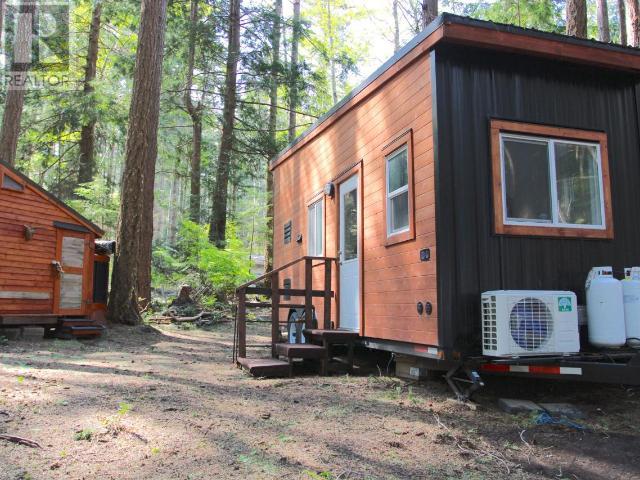 1599/1605 Vancouver Blvd Property Photo 2