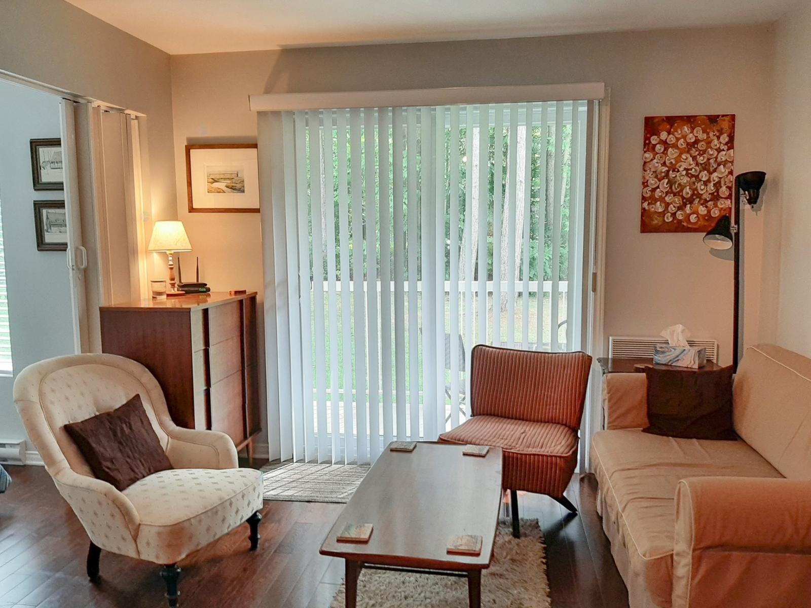 53 Rue Maple, #105 Property Photo 2