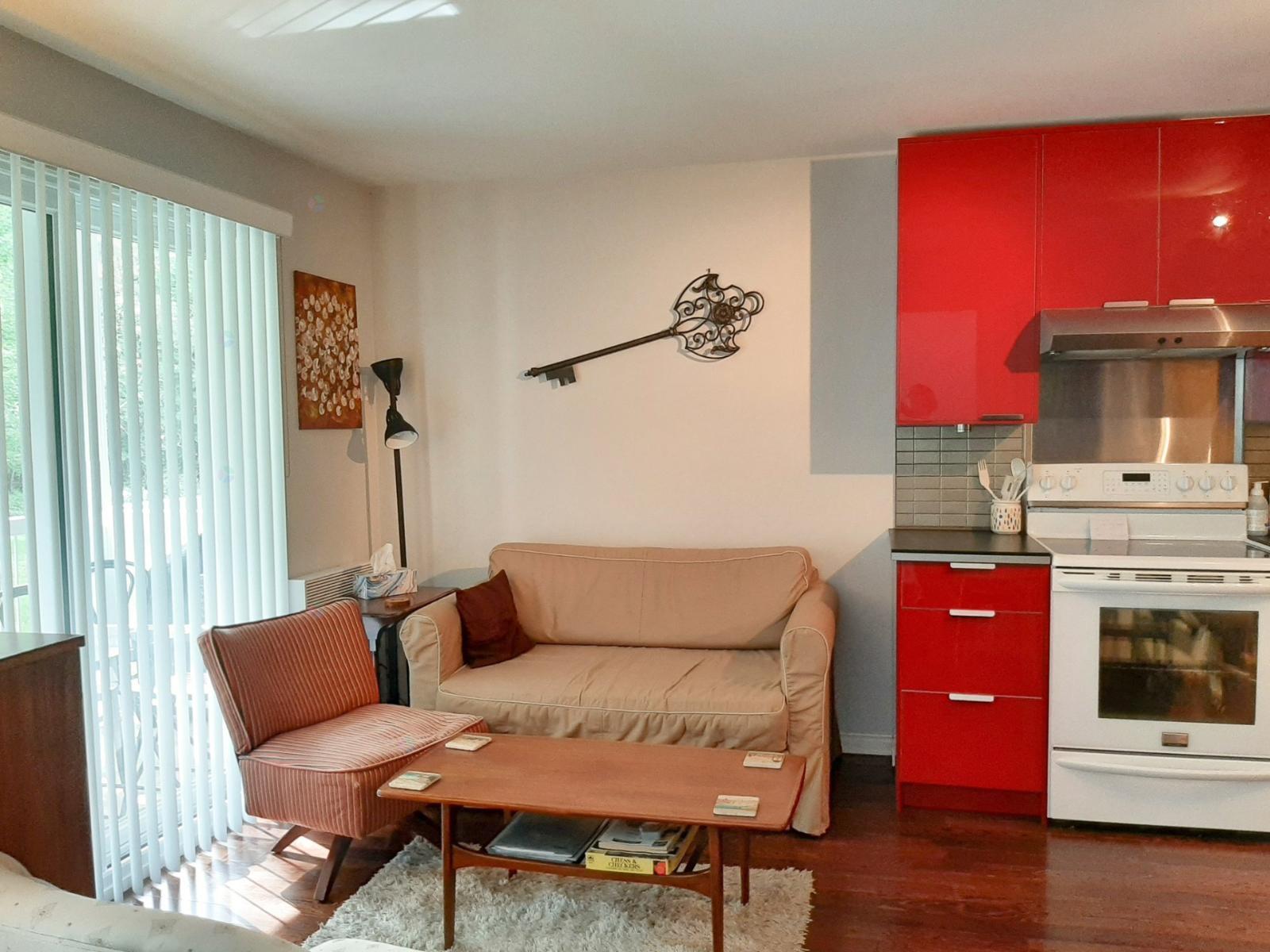 53 Rue Maple, #105 Property Photo 3