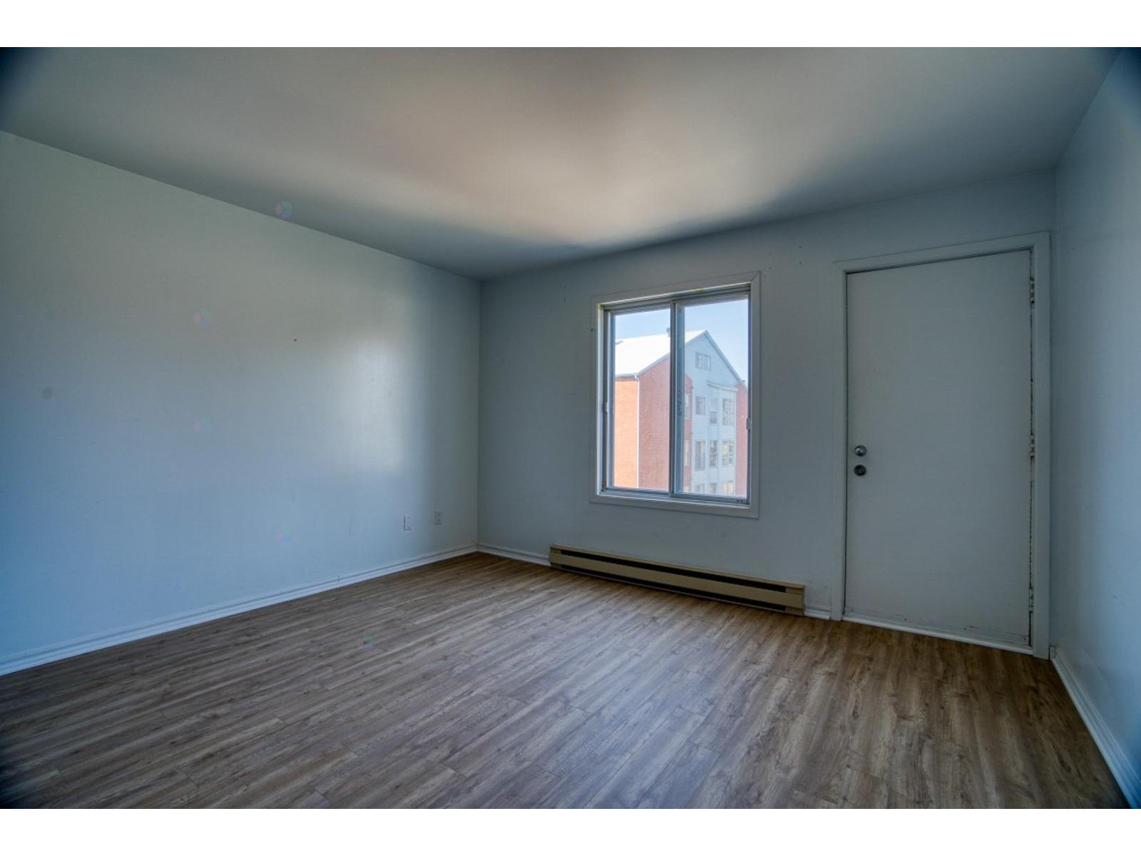 656 36e Avenue, #301 Property Photo 17