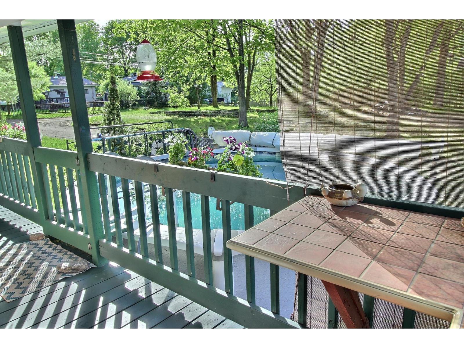 150 4e Avenue Property Photo 4