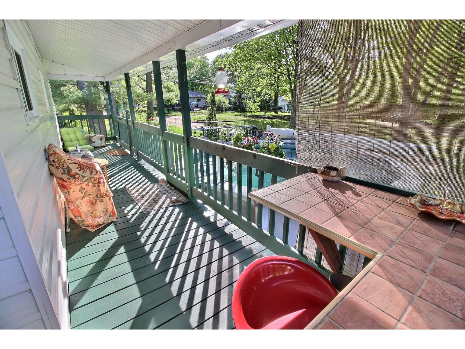 150 4e Avenue Property Photo 5