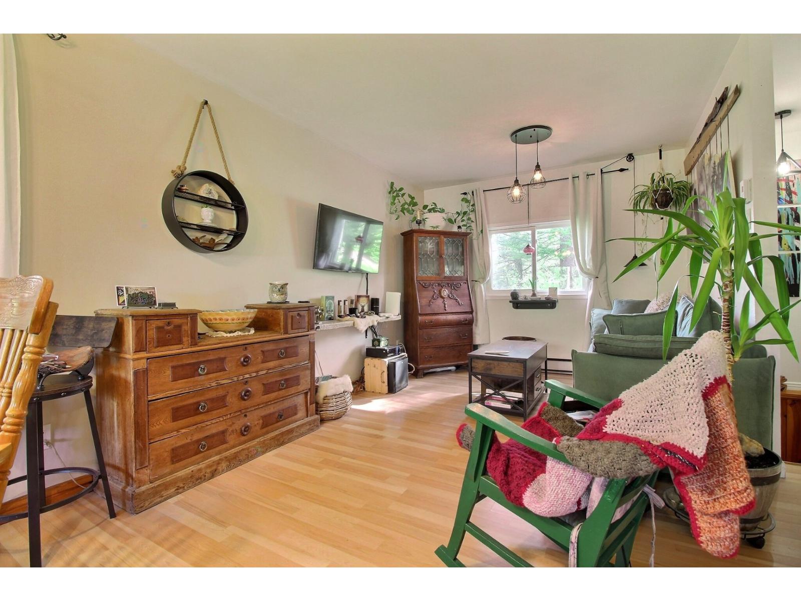 150 4e Avenue Property Photo 16