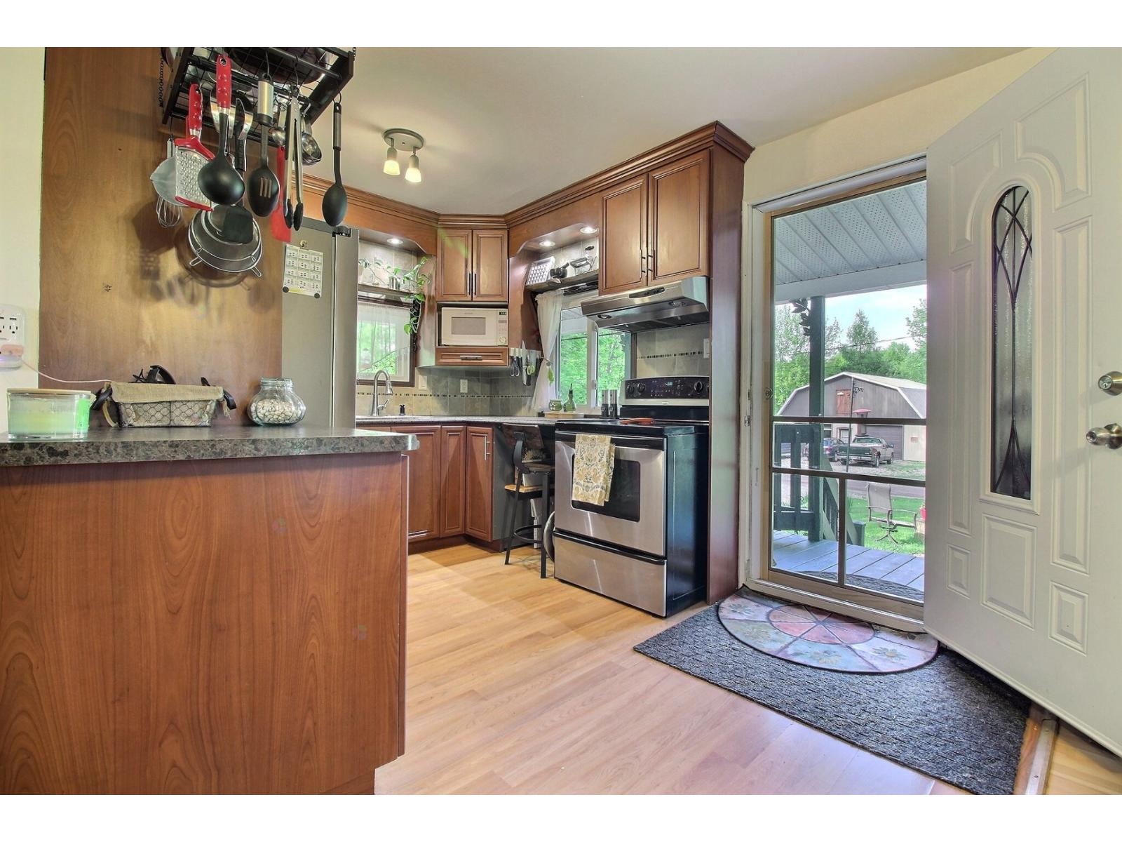 150 4e Avenue Property Photo 22