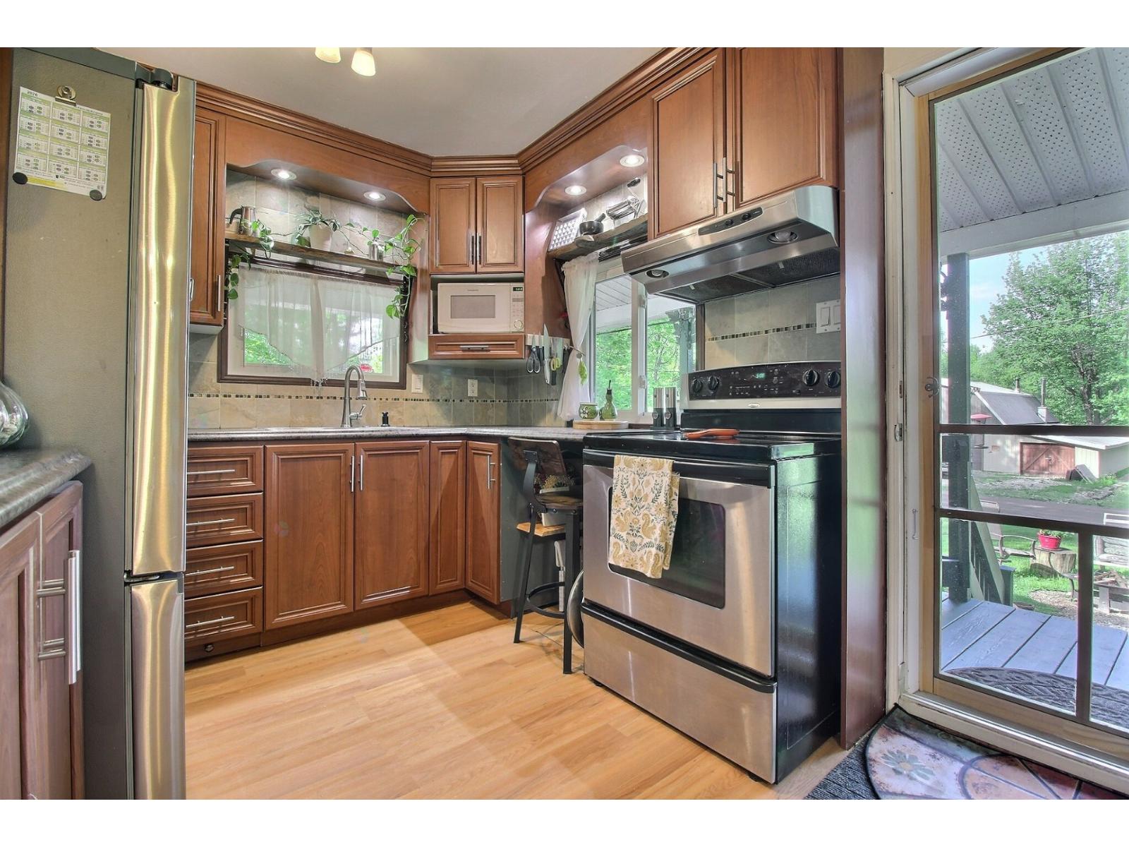 150 4e Avenue Property Photo 24