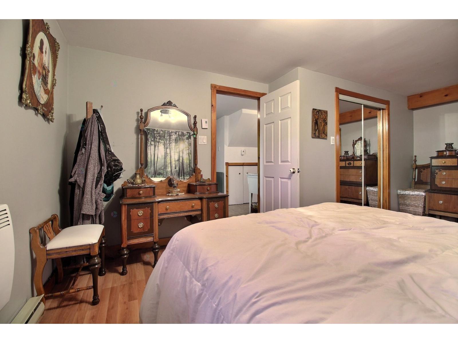 150 4e Avenue Property Photo 35