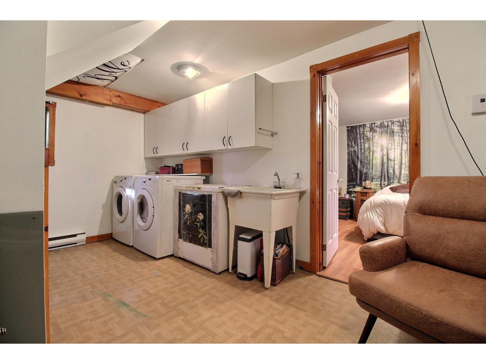 150 4e Avenue Property Photo 36