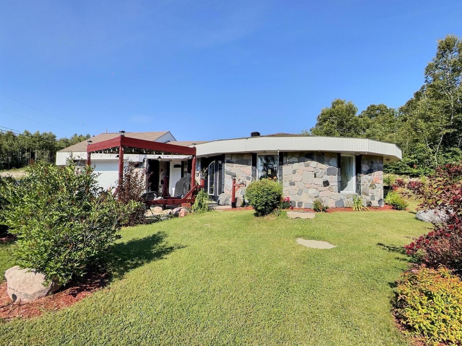 124 Ch. Du Pic Property Photo 1
