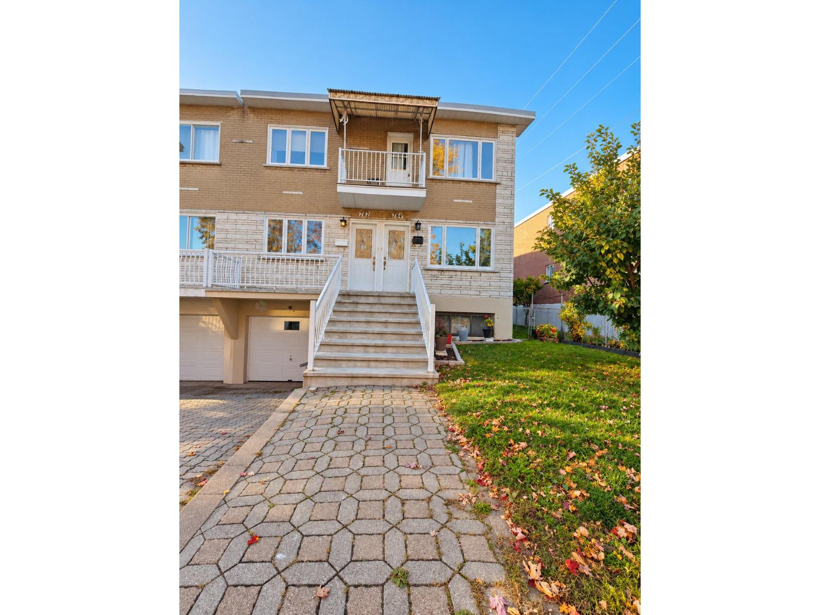 782-784 Rue Maher Property Photo 1