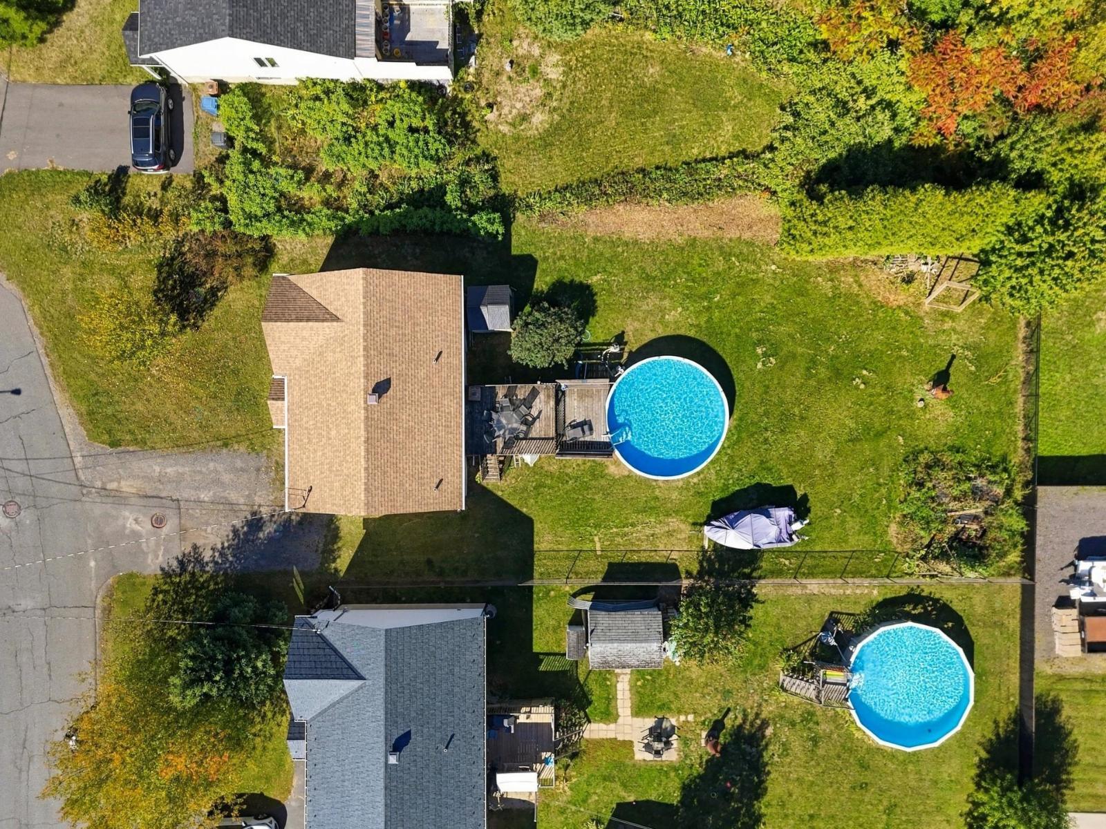 650 Rue Champlain Property Photo 37