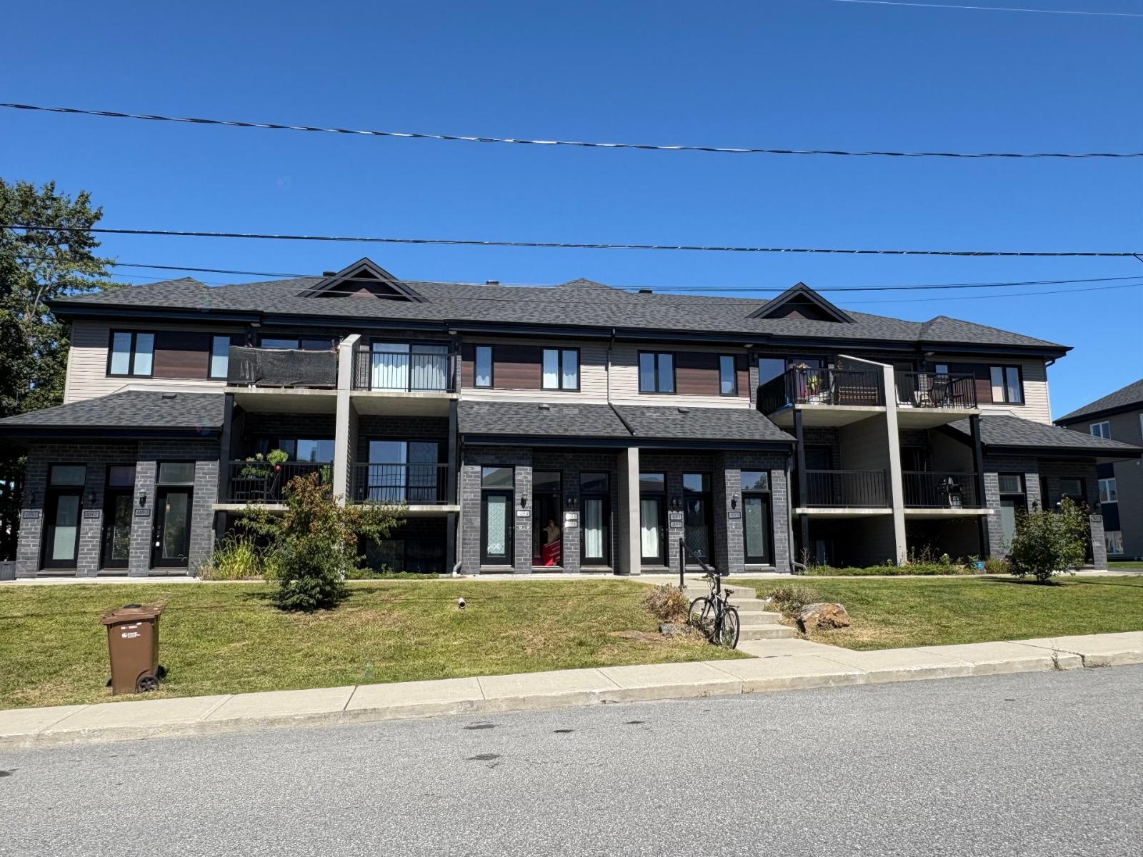 493 Rue Des Écuyers