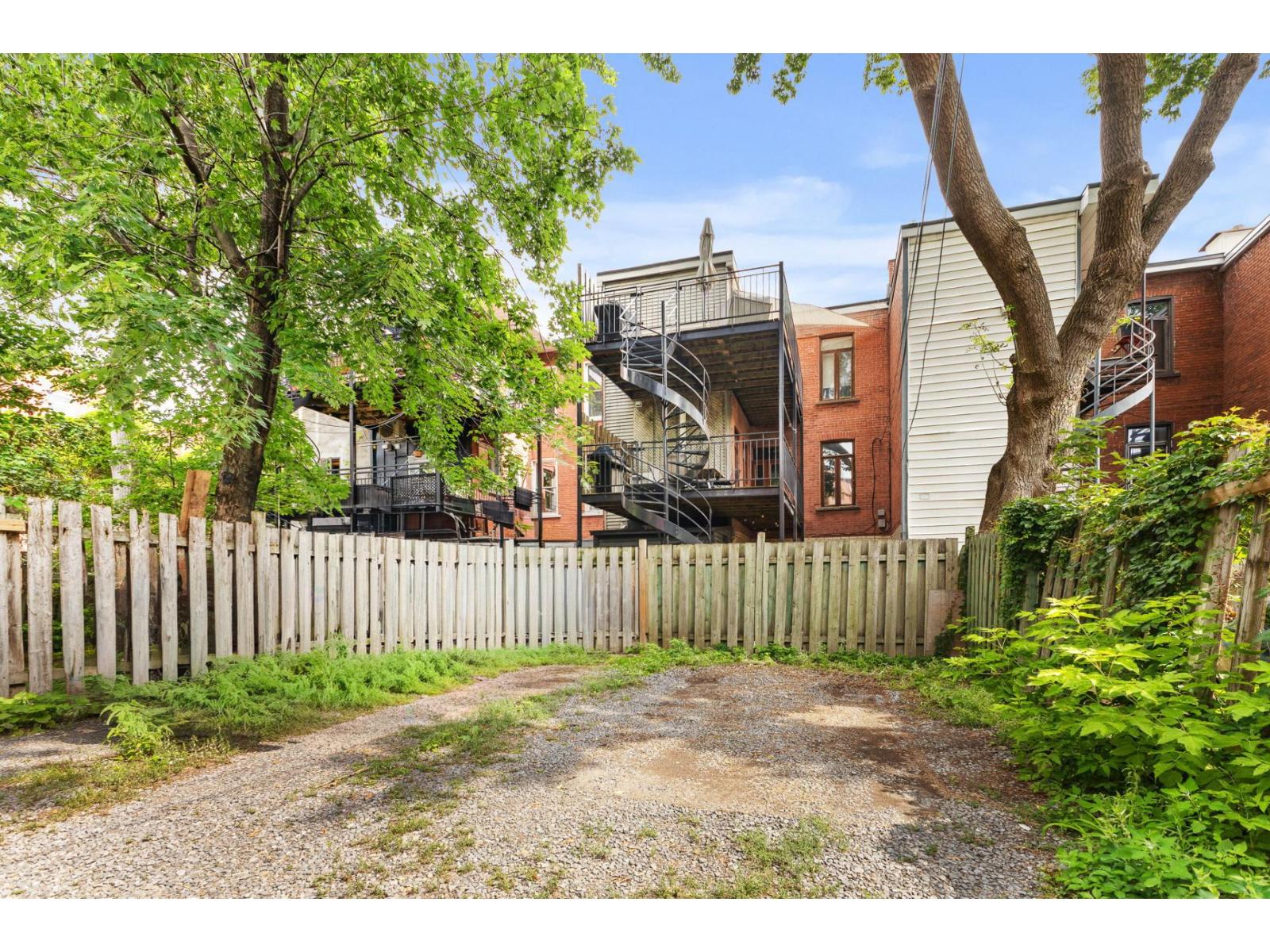 786 Av. Greene Property Photo 23