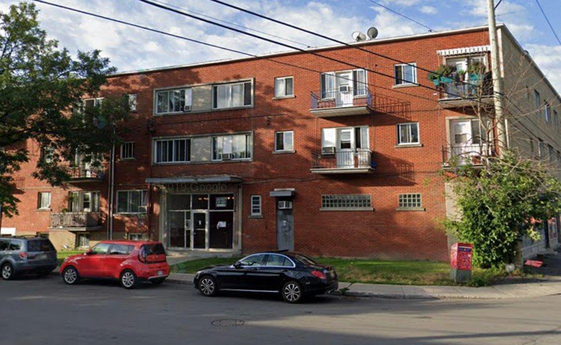 5400 Av. Randall, #1 Property Photo 1