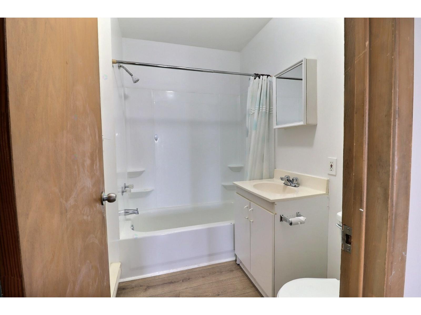 151 Av. Loisel Property Photo 11