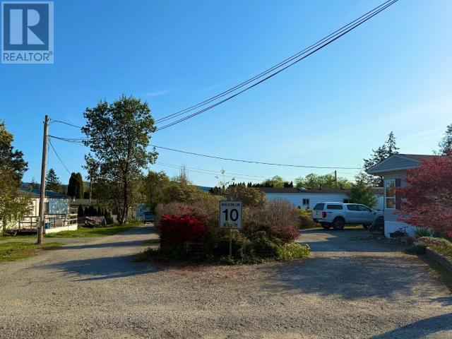 9298 Williams Rd Property Photo 6