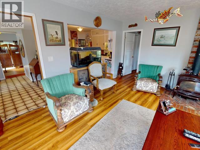 12328 Highway 101 Property Photo 5