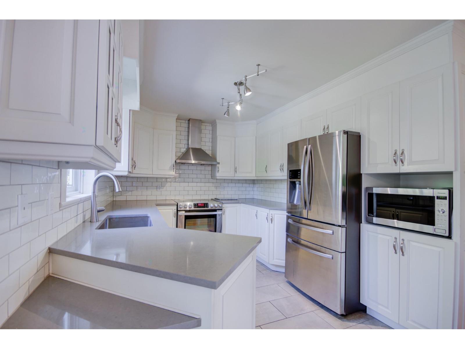 2261 Boul. Des Oiseaux Property Photo 11