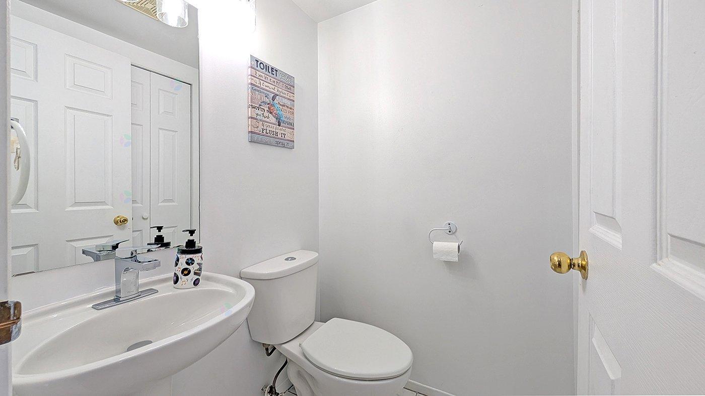 7081 Rue St-zotique E., #203 Property Photo 23