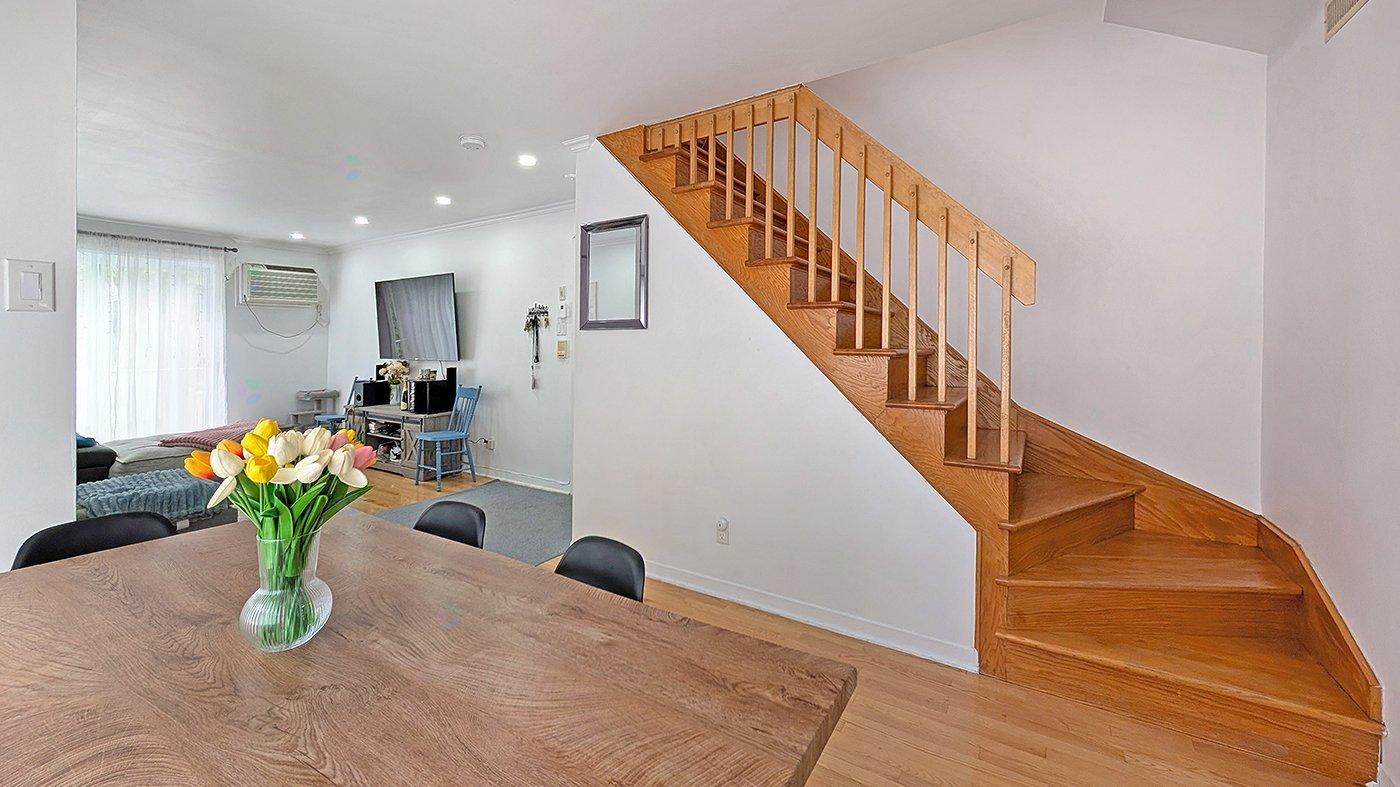 7081 Rue St-zotique E., #203 Property Photo 25