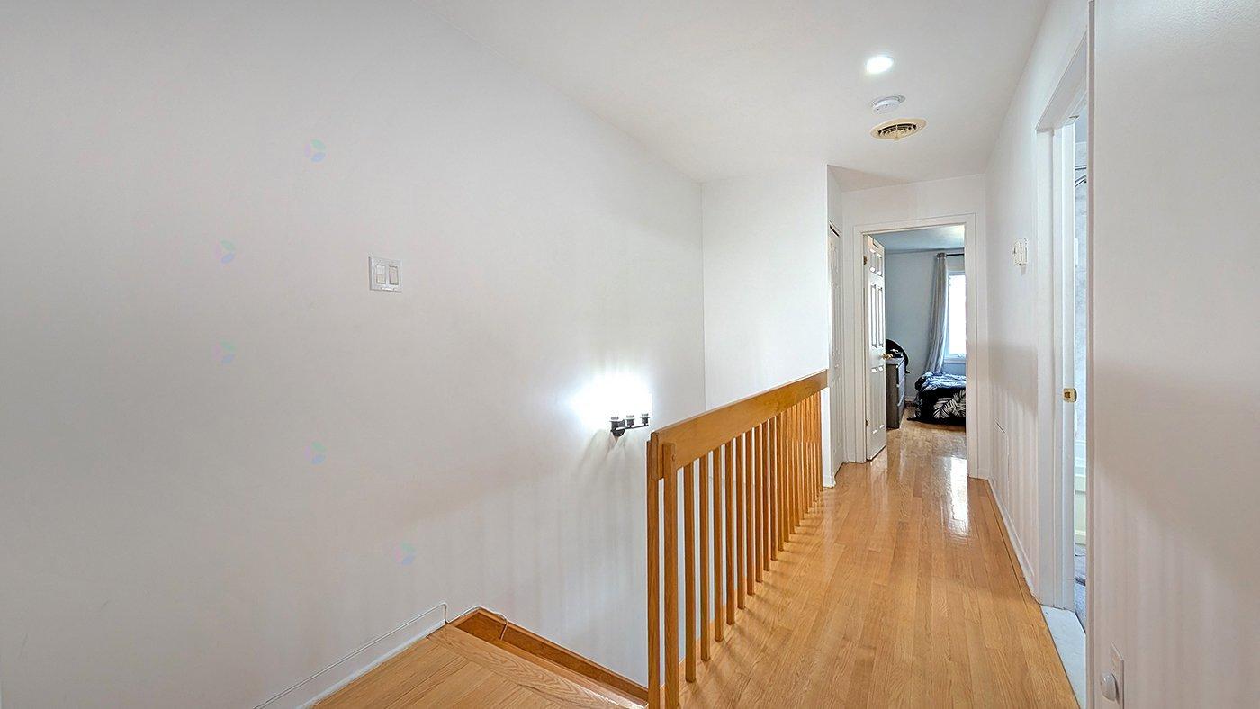 7081 Rue St-zotique E., #203 Property Photo 27