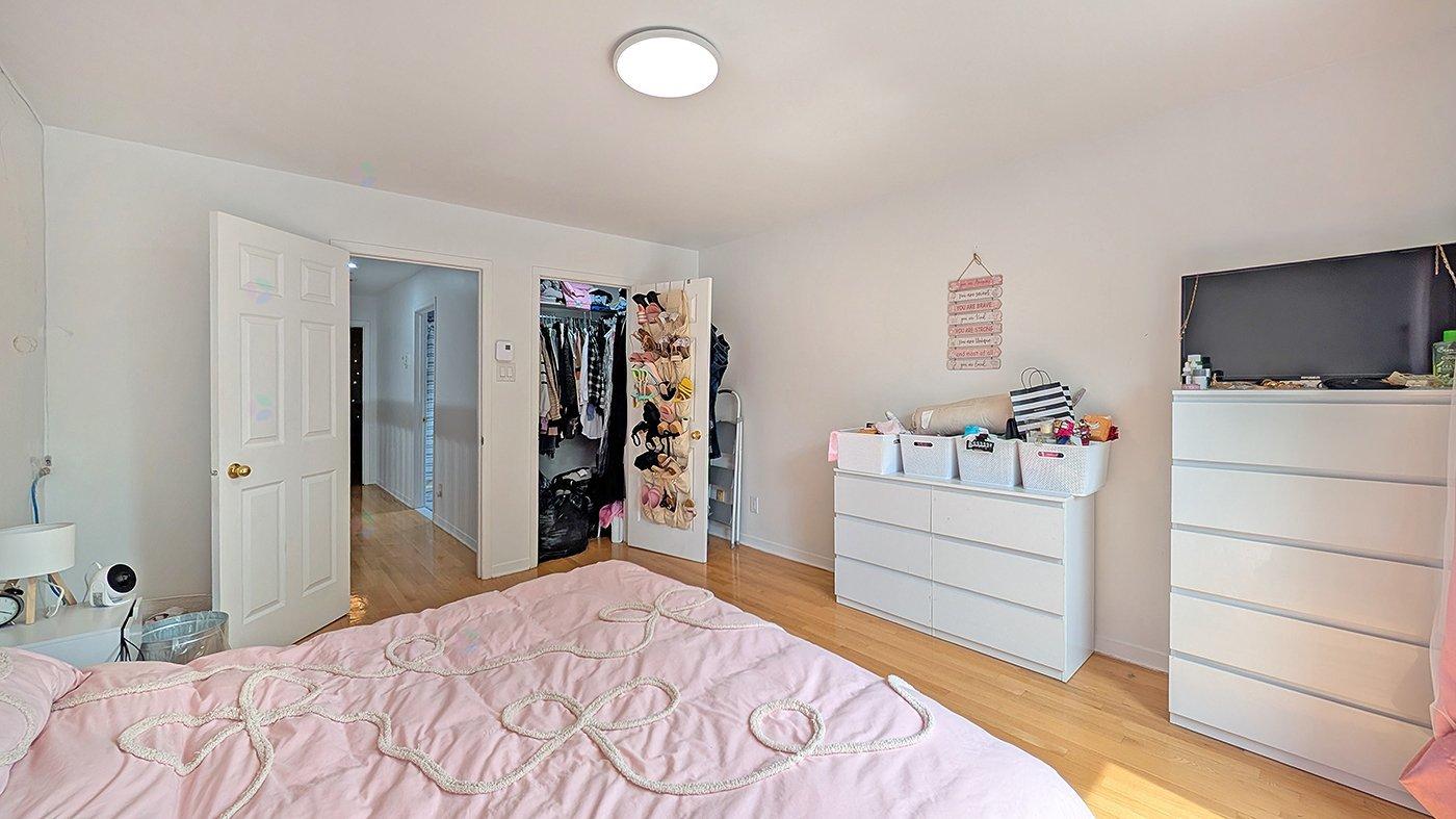 7081 Rue St-zotique E., #203 Property Photo 29