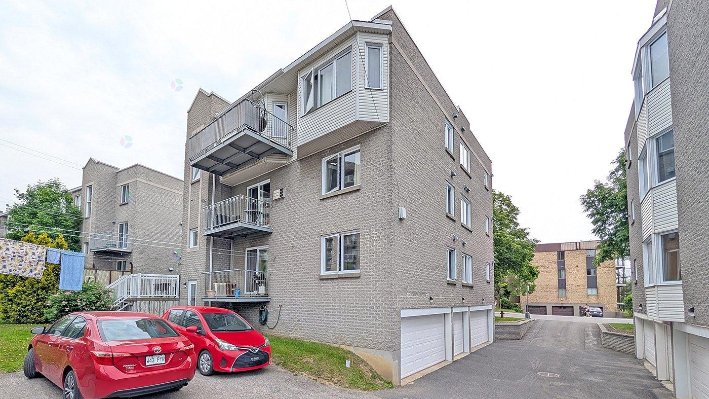 7081 Rue St-zotique E., #203 Property Photo 35