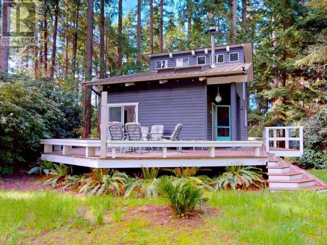 2742 VANCOUVER BLVD Property Photo 1