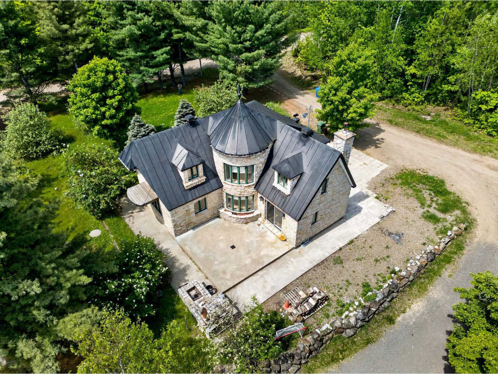 12 Rue Beaulieu Photo de la propriété 1