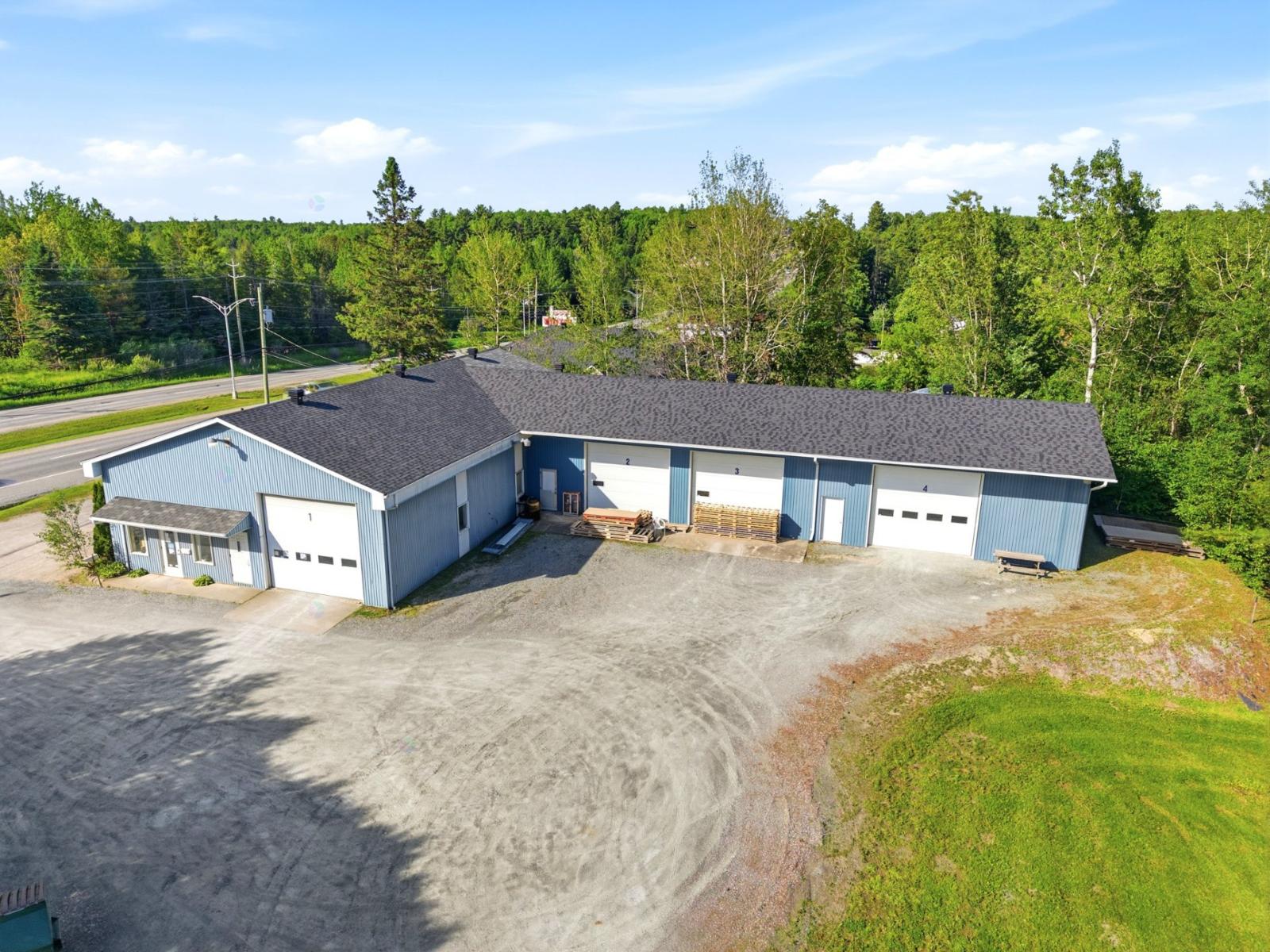 6538 Boul. Bourque Property Photo 1
