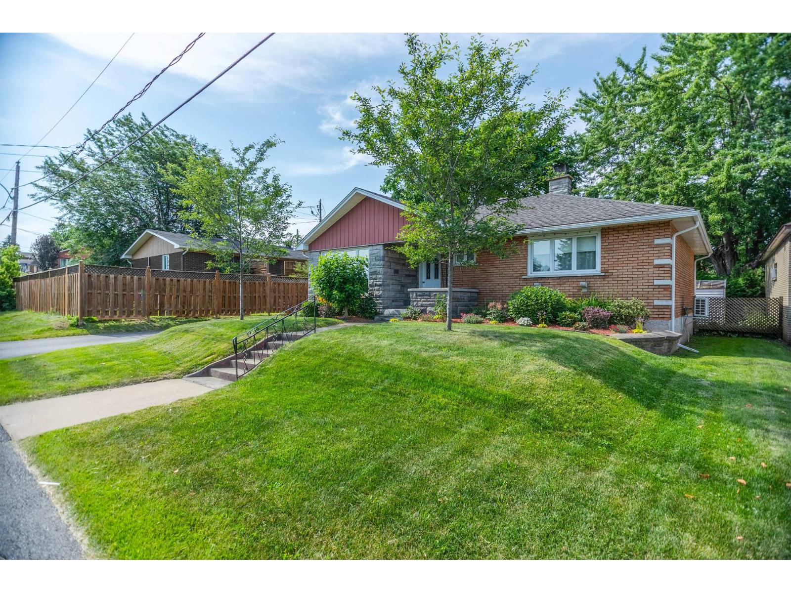720 Rue Perreault Property Photo 32