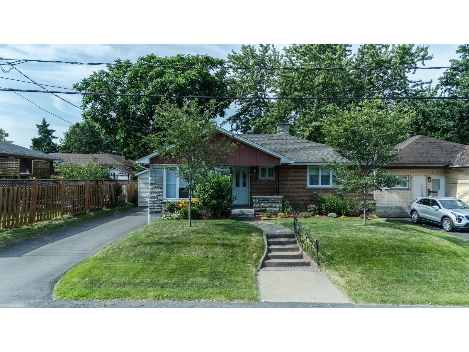 720 Rue Perreault Property Photo 33