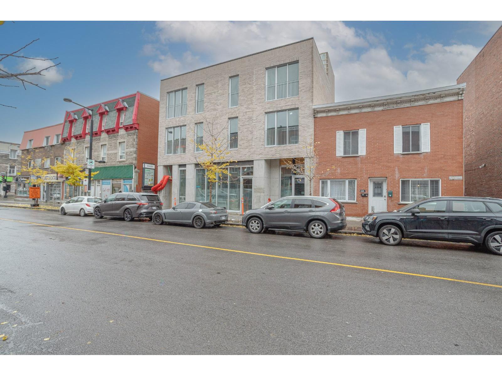 2331 Rue Ontario E. Property Photo 3