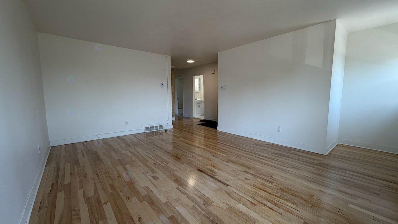 8619 Rue Hélène Property Photo 6