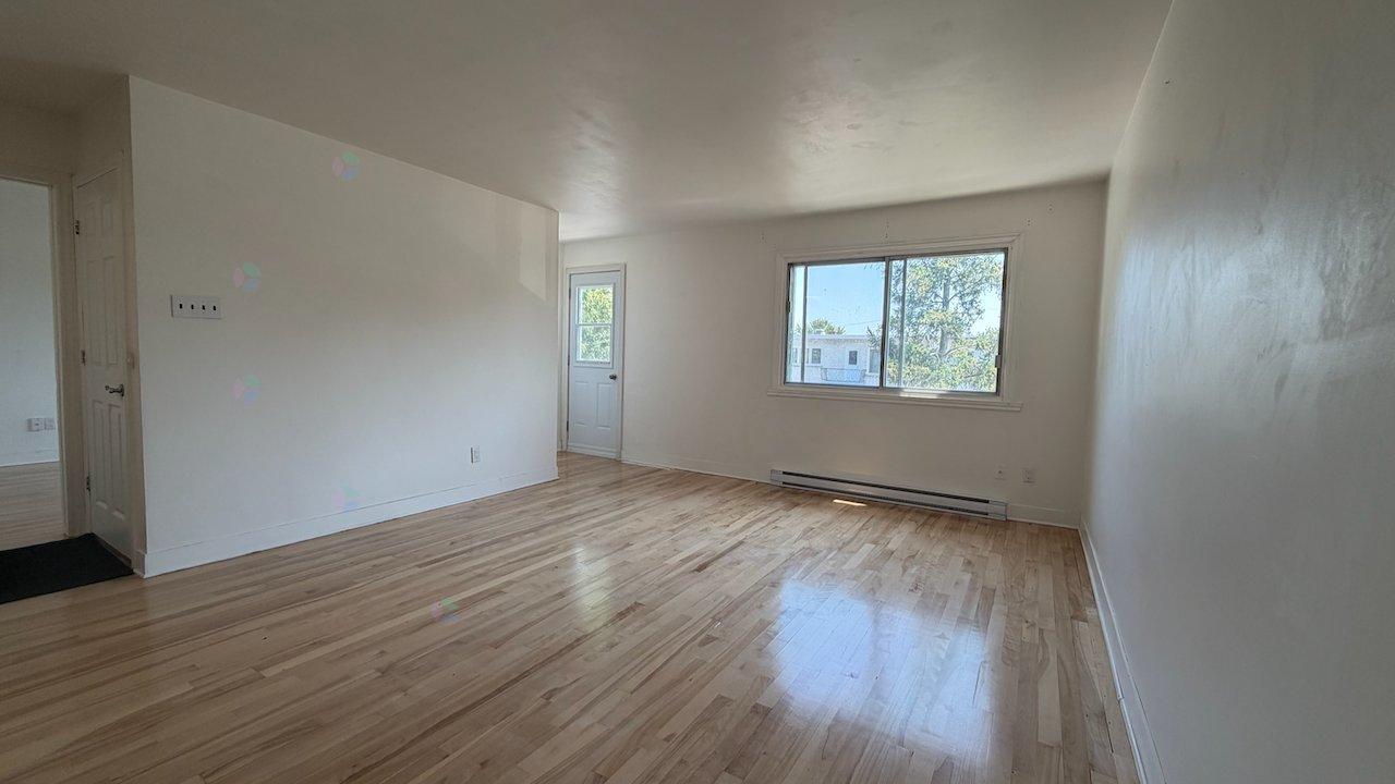 8619 Rue Hélène Property Photo 7