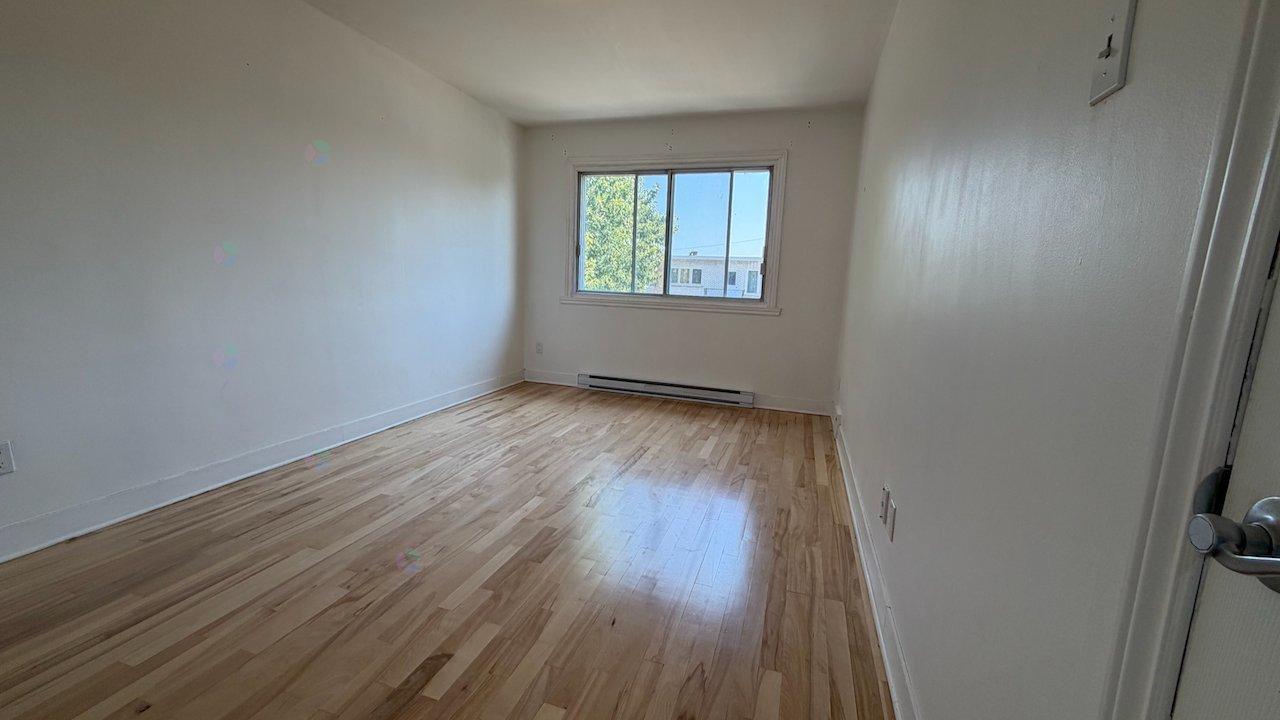 8619 Rue Hélène Property Photo 9