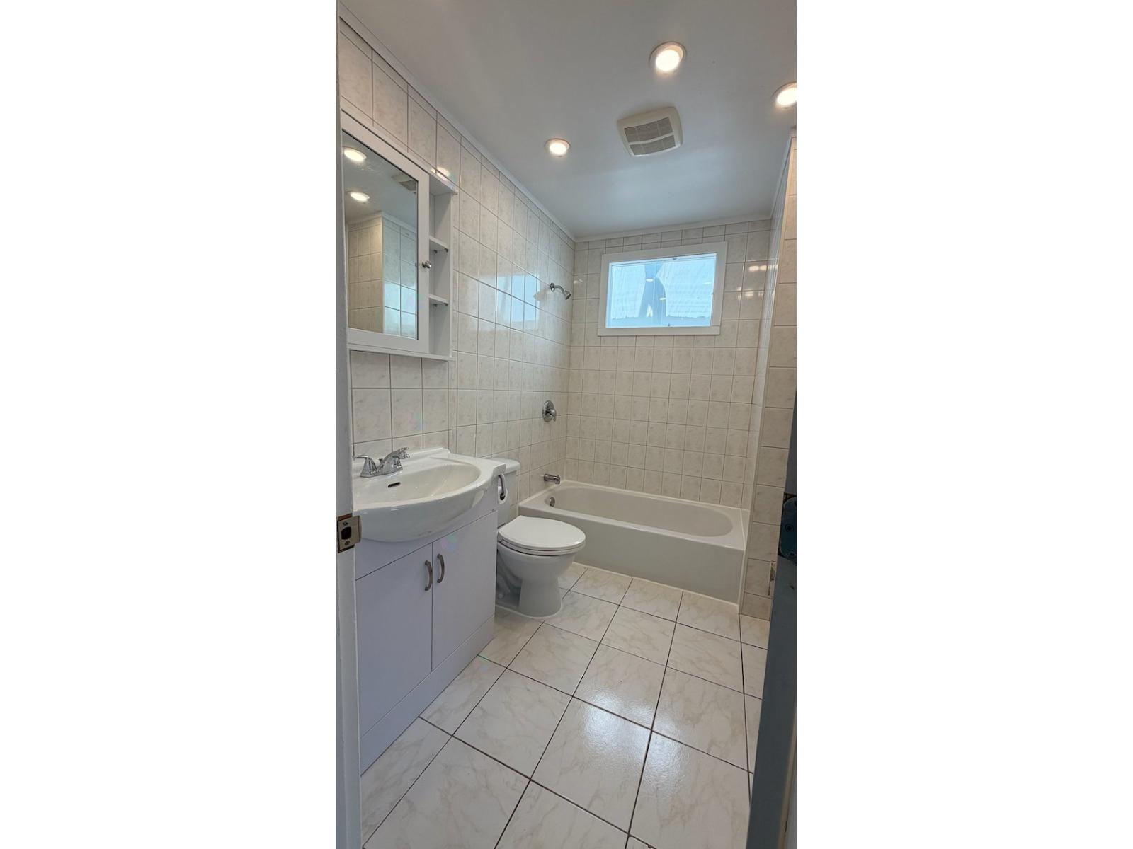 8619 Rue Hélène Property Photo 22