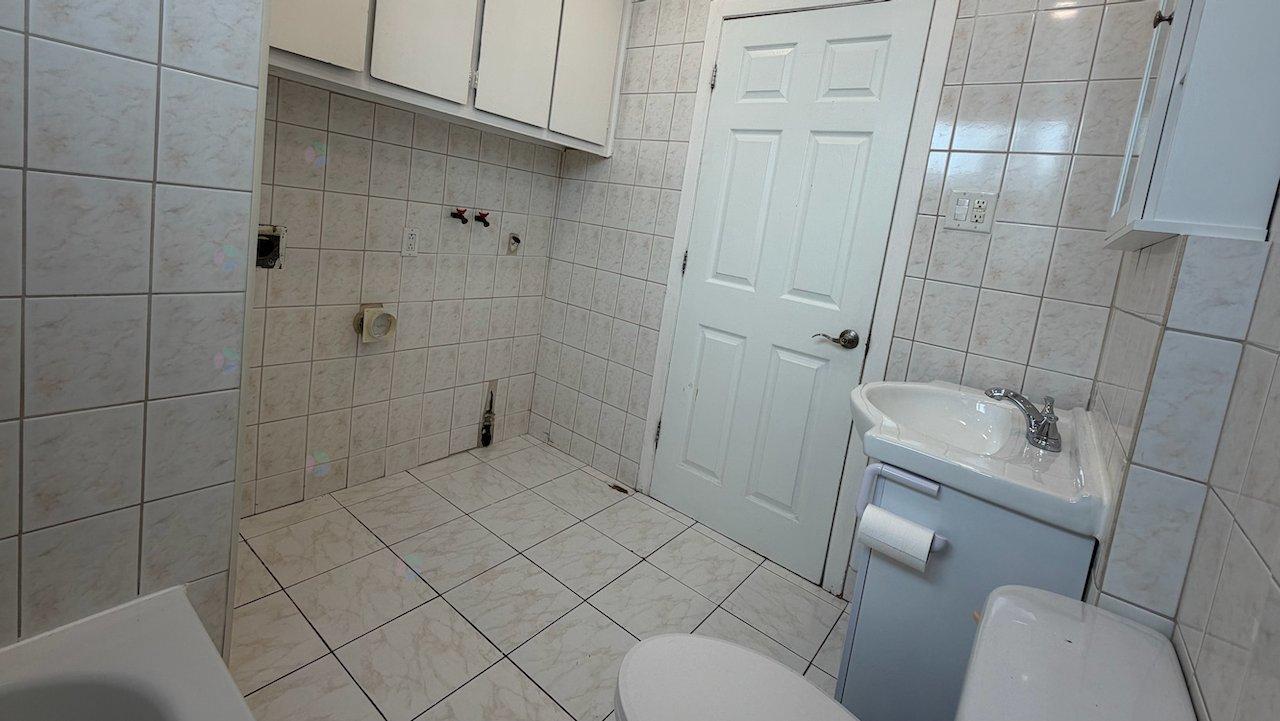 8619 Rue Hélène Property Photo 23