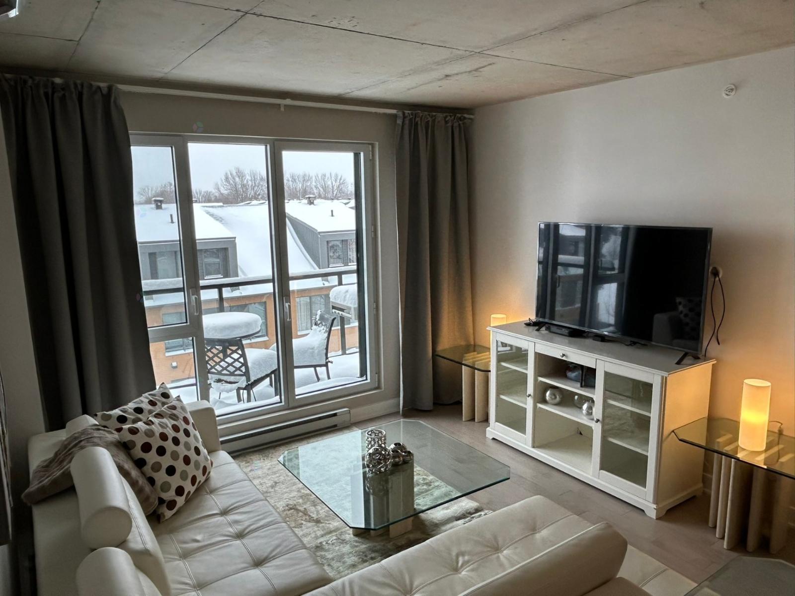271 Av. De L'académie, #406 Property Photo 13