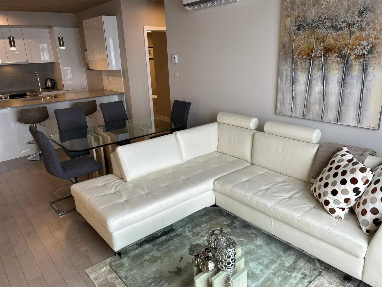 271 Av. De L'académie, #406 Property Photo 17