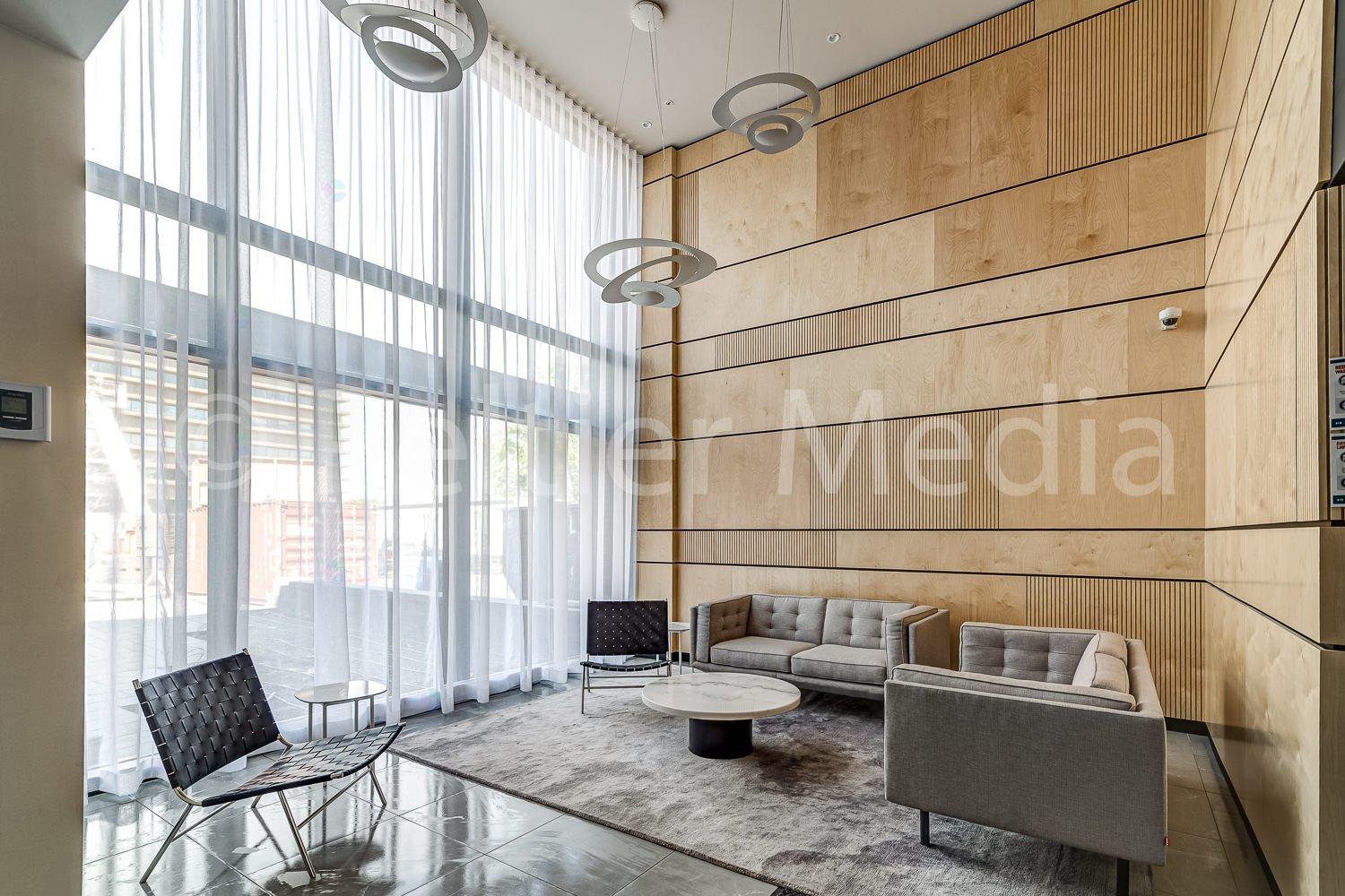 271 Av. De L'académie, #406 Property Photo 24