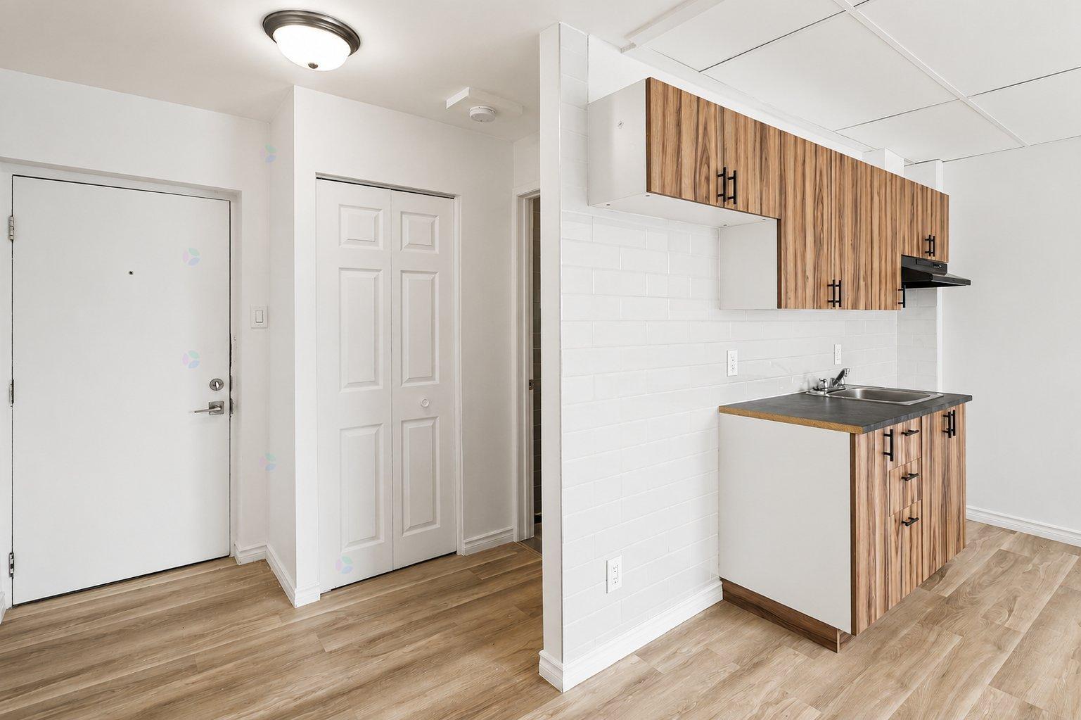 3550 Boul. Perron, #130 Property Photo 5