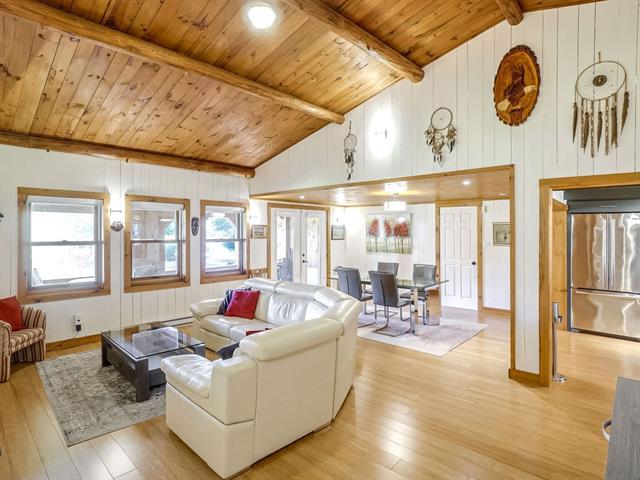 7014 Rue Du Trappeur Property Photo 8