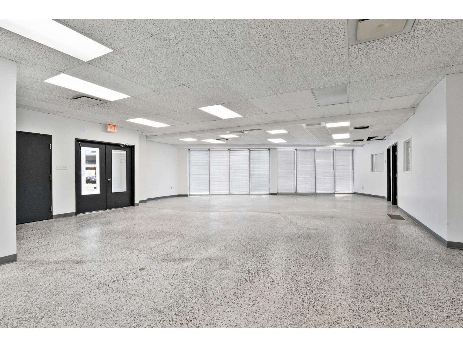 740 Rue Galt O., #010 Property Photo 4
