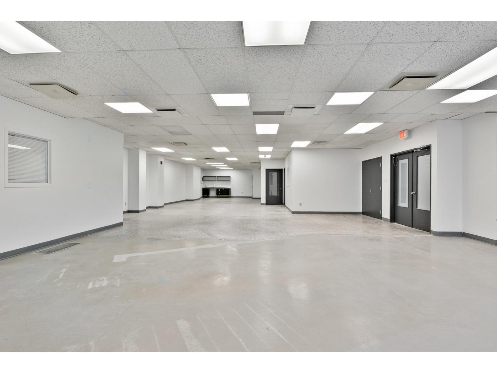 740 Rue Galt O., #010 Property Photo 5
