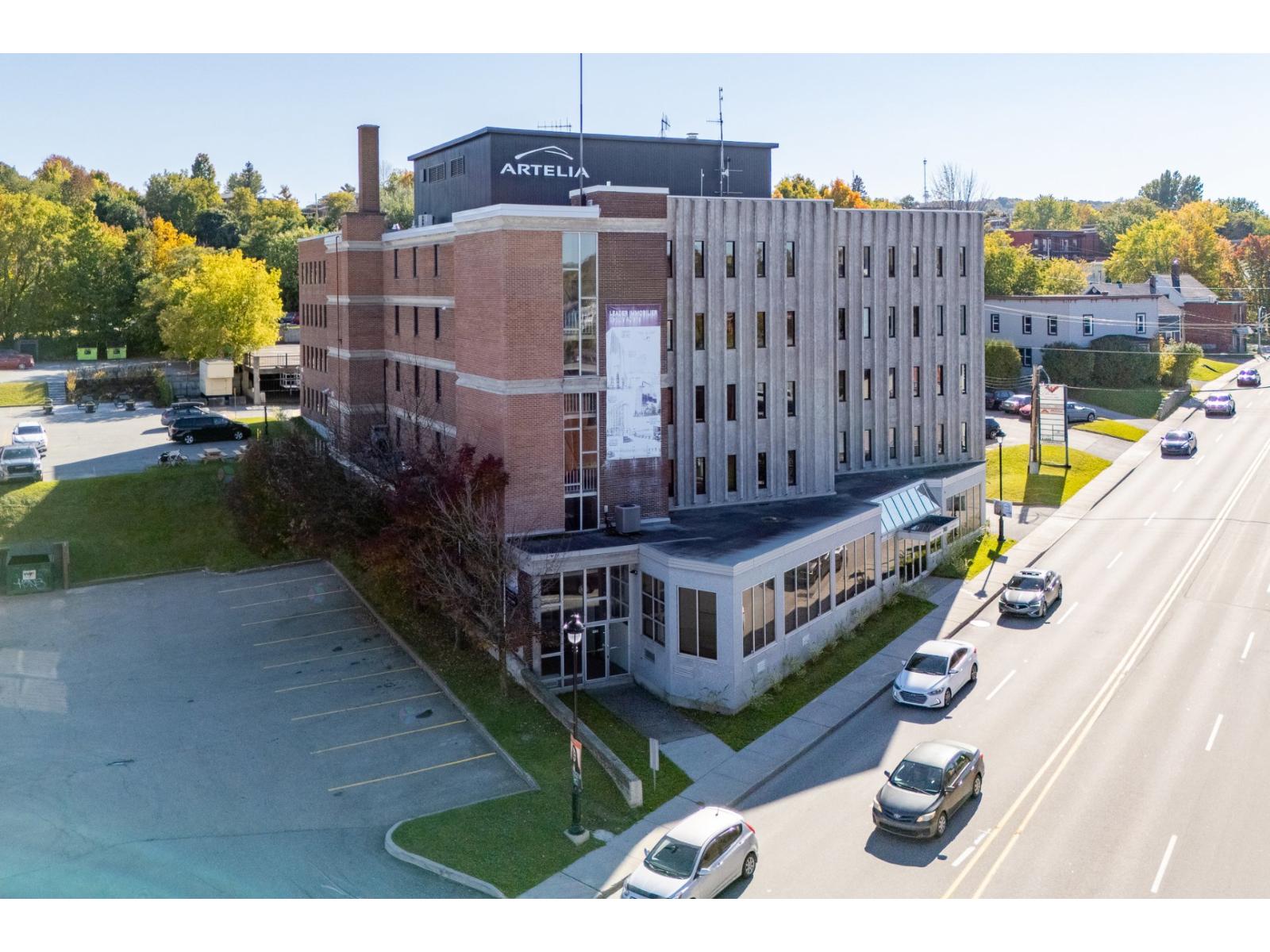 740 Rue Galt O., #010 Property Photo 14